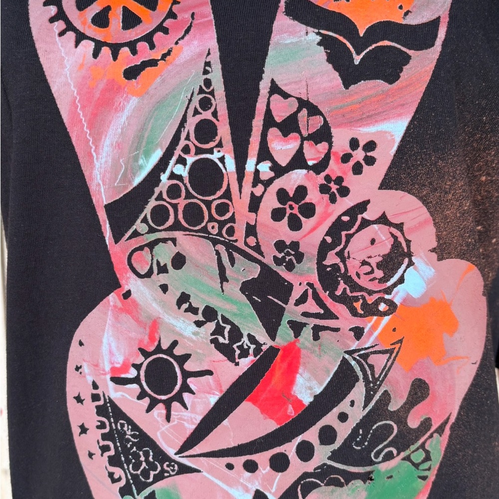 Peace Sign Graphic Kids T-Shirt - Picture 4 of 6